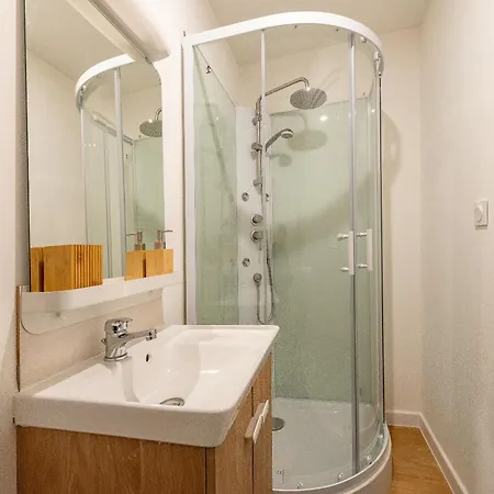 Lumineux Et Confortable Proche Centre *